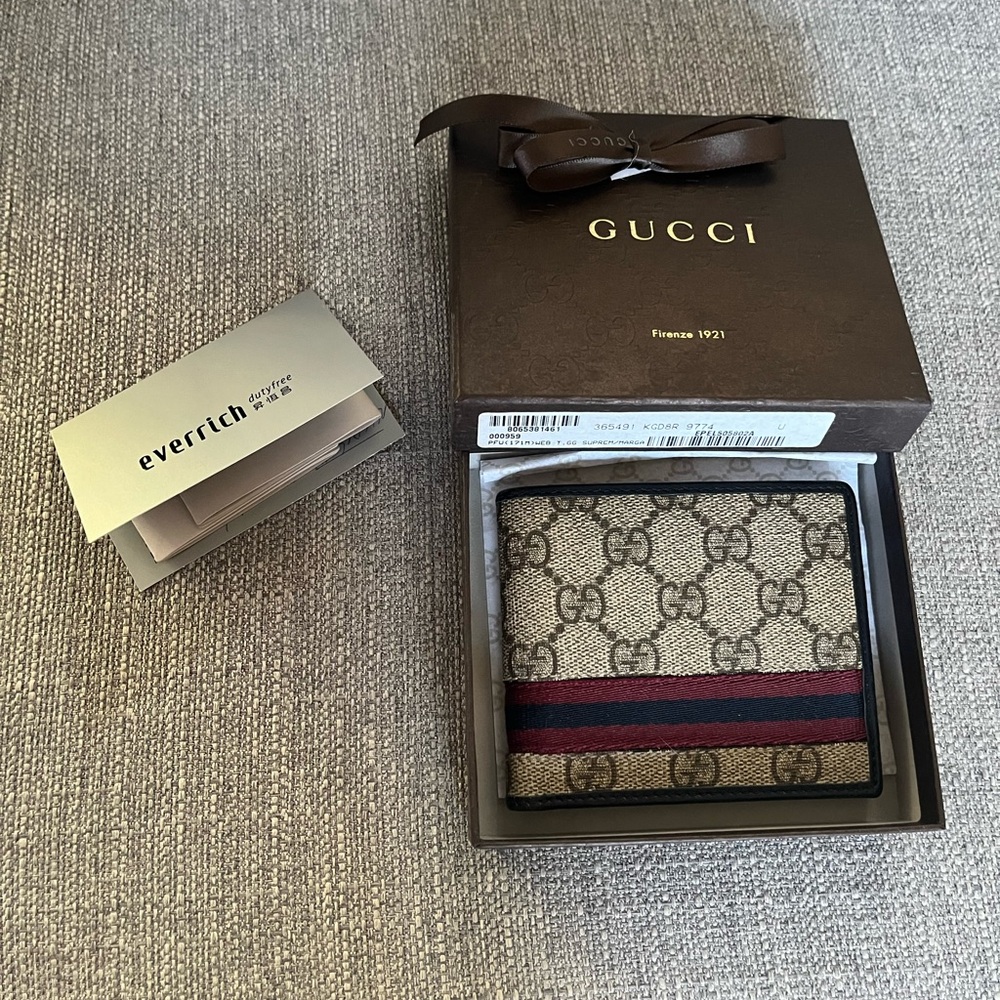 Gucci - Bifold GG Supreme Bifold Wallet